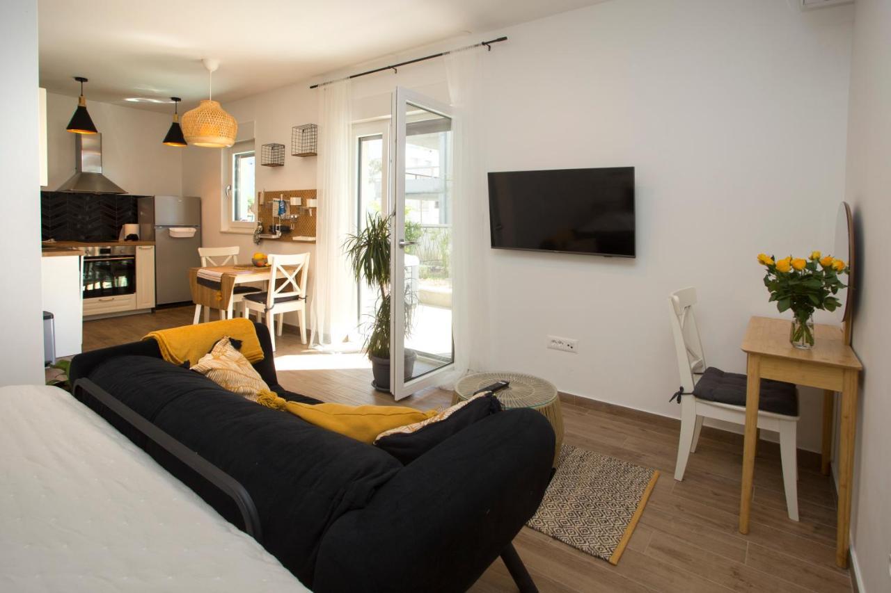 Studio And Hot Tub Split Bagian luar foto